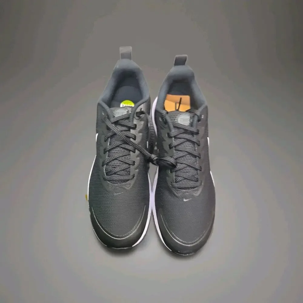 Size 11.5 - Nike Air Max Nuaxis Black White